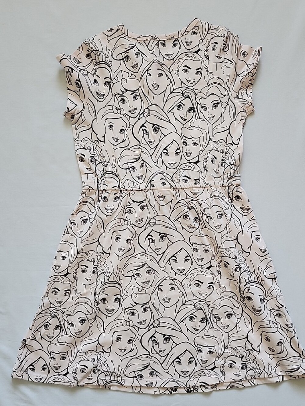 Amazon Essentials Disney Princess Sketch Dress L NWOT - Picture 6 of 11
